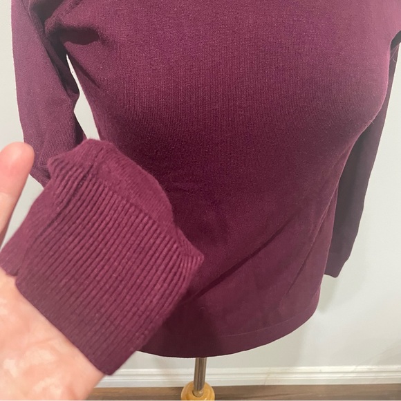 Cferra Turtle neck - Picture 3 of 6